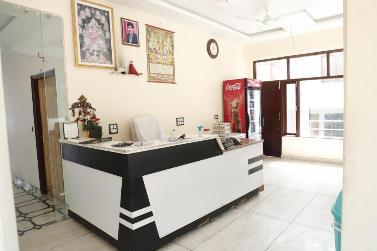Rahul Hotel & Restaurant Массури Экстерьер фото