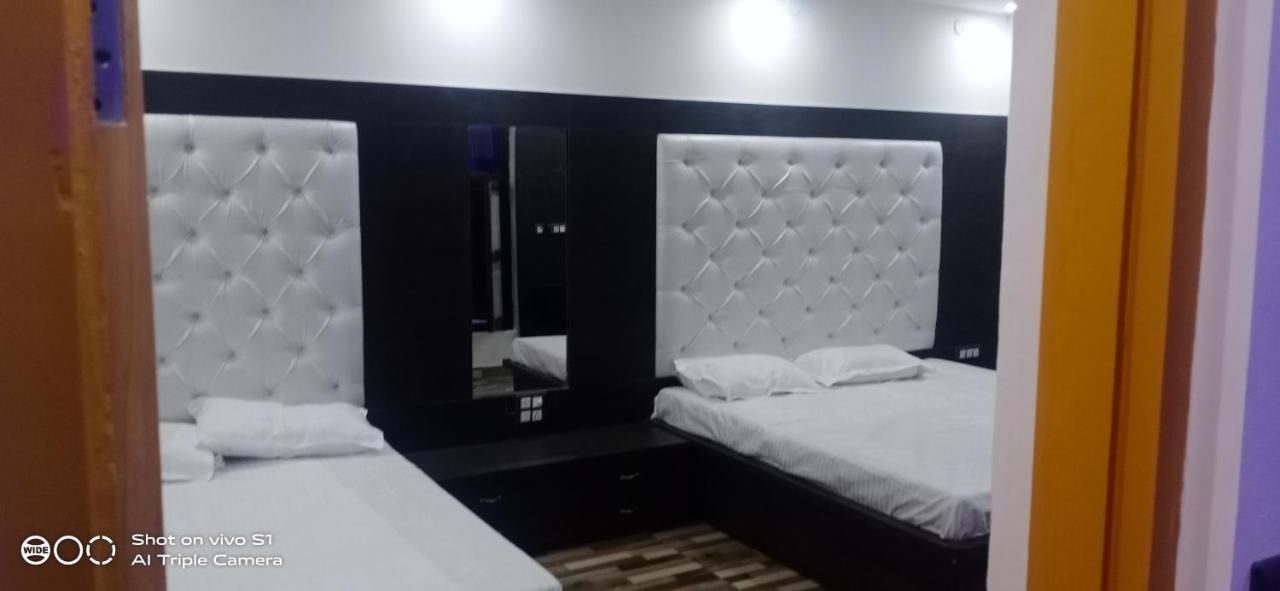 Rahul Hotel & Restaurant Массури Номер фото