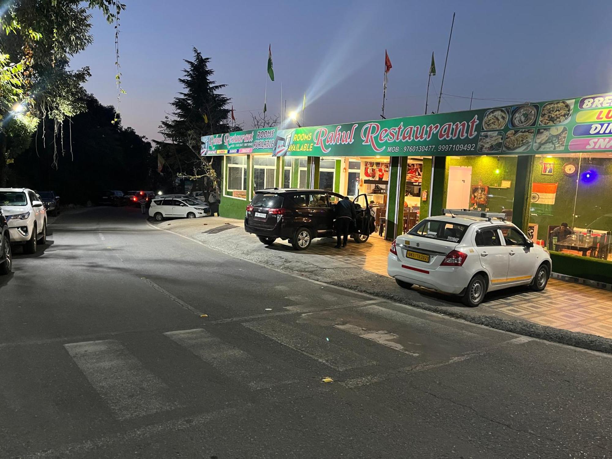 Rahul Hotel & Restaurant Массури Экстерьер фото